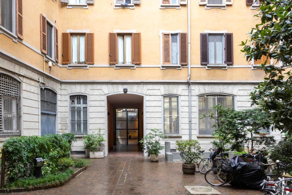 The Italian Design - 10 Minutes To Duomo Apartment Milano Ngoại thất bức ảnh